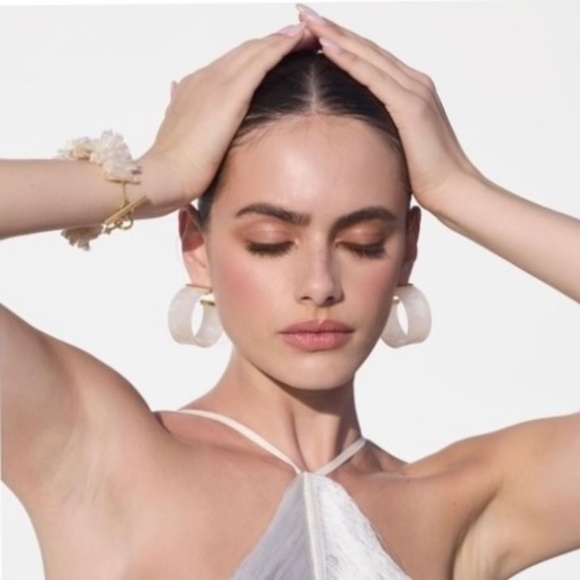 Cult Gaia Aliza 8" Freshwater Pearl Bracelet New With Tags In Box - Picture 4 of 14